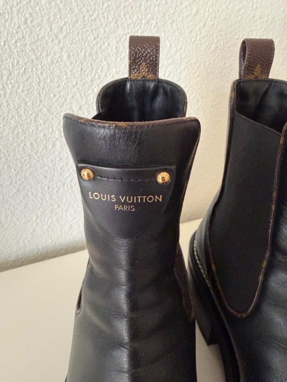 Louis Vuitton Black Beaubourg Chelsea Boots Size 41 - Picture 8 of 16